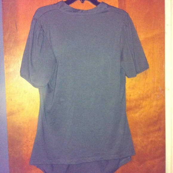 GREY torrid ruffle v neck top size 2x - Picture 3 of 3